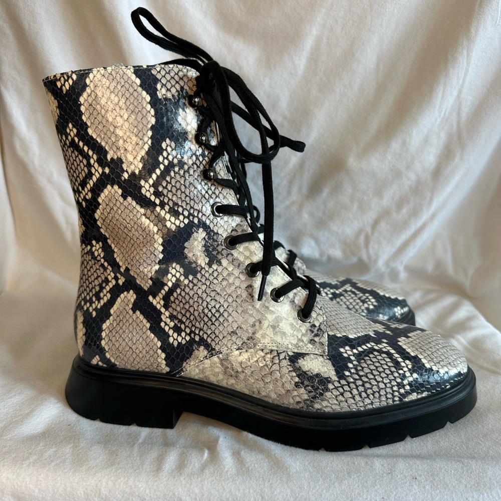 Stuart Weitzman Snakeskin Python Embossed Leather… - image 6